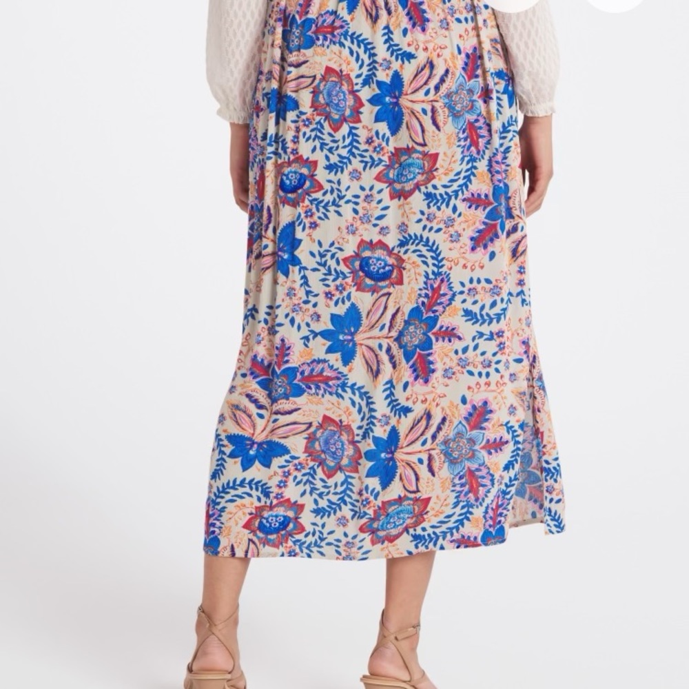 Vero Moda Floral Skirt in Blue and Red